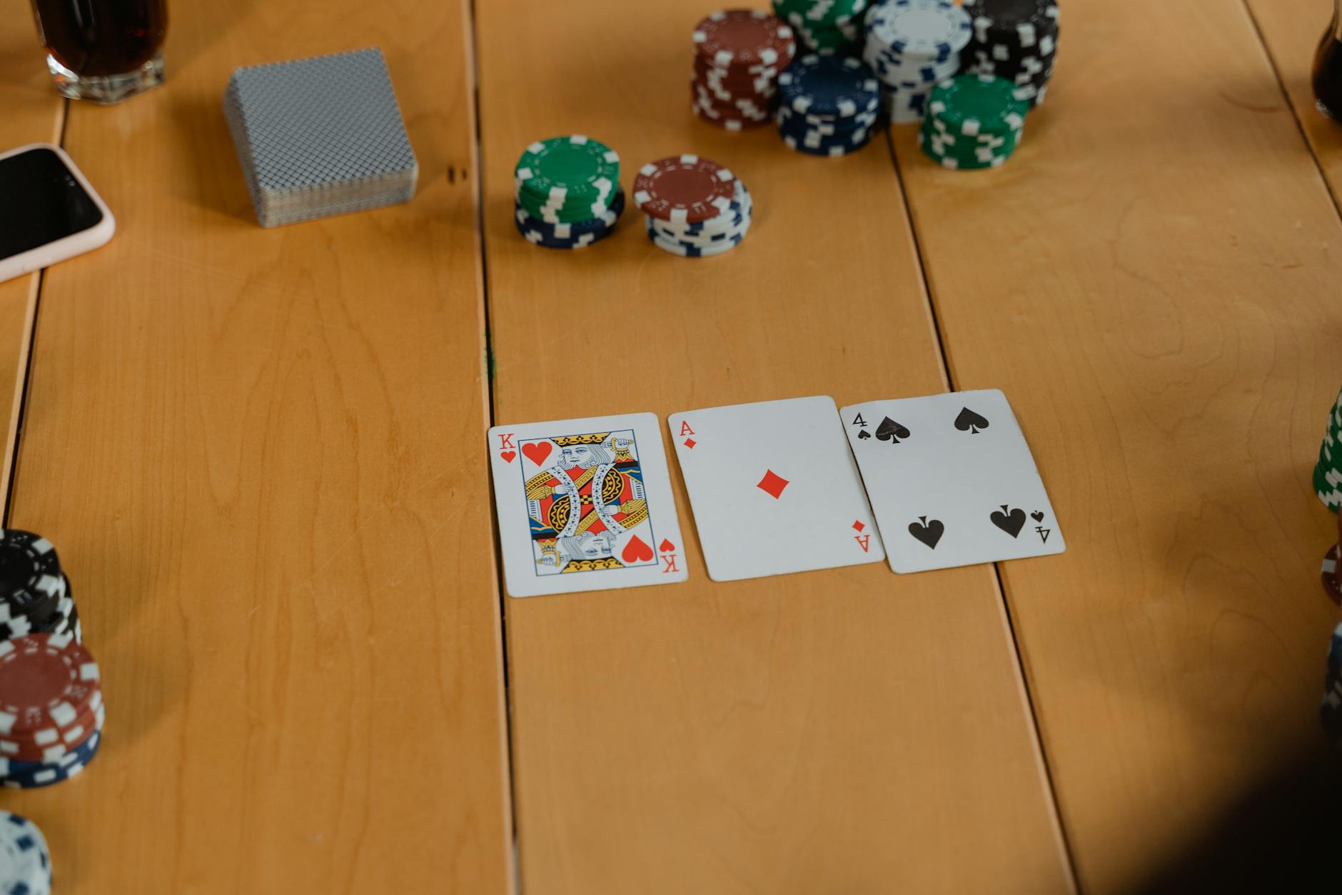 Baccarat tính điểm theo nguyên tắc nào?